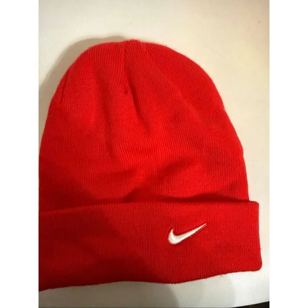 Nike Unisex Team Sideline Delaware State University Hornets Beanie Hat Red OS